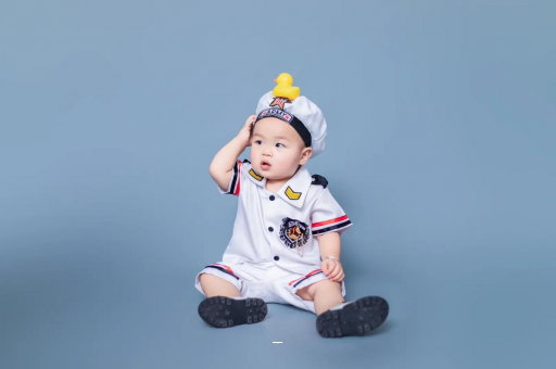 南阳宝宝老摇头怎么回事